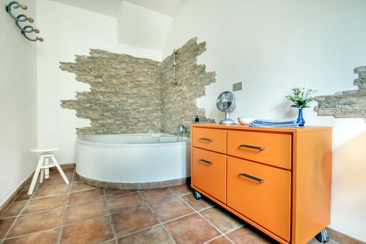 Area 52 Storia Ed Eleganza Vicino Ai Teatri Apartment Palermo Bagian luar foto